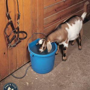 API Heated Flat Back Bucket 20QT No-Freeze Water Pail Horses Livestock Blue