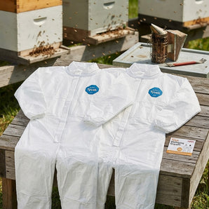 Little Giant Tyvek Beekeeping Coverall Disposable Water Resistant Medium 2-Pack